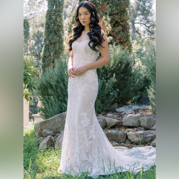 Blue Willow by Anne Barge Eloise - Picture 2 of 10